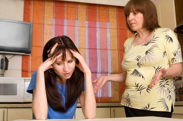 Lidiar con tu suegra no es tarea fácil, pero debes tener paciencia
